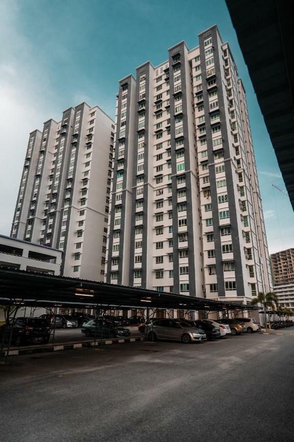 'A'Ffordable Spacious 6Pax S Pice Penang Apartment Bayan Lepas Exterior photo